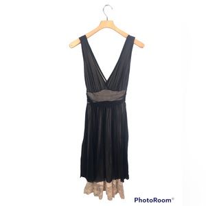 Forever 21 Black V-Neck Sleeveless Lace Underlay Dress Small